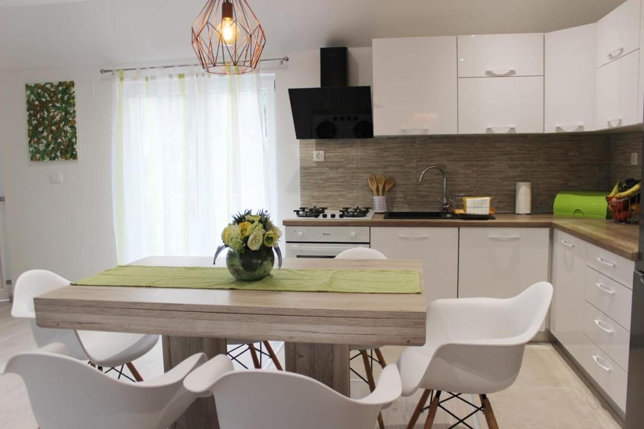 Holiday Home Ela Dracevica Luaran gambar