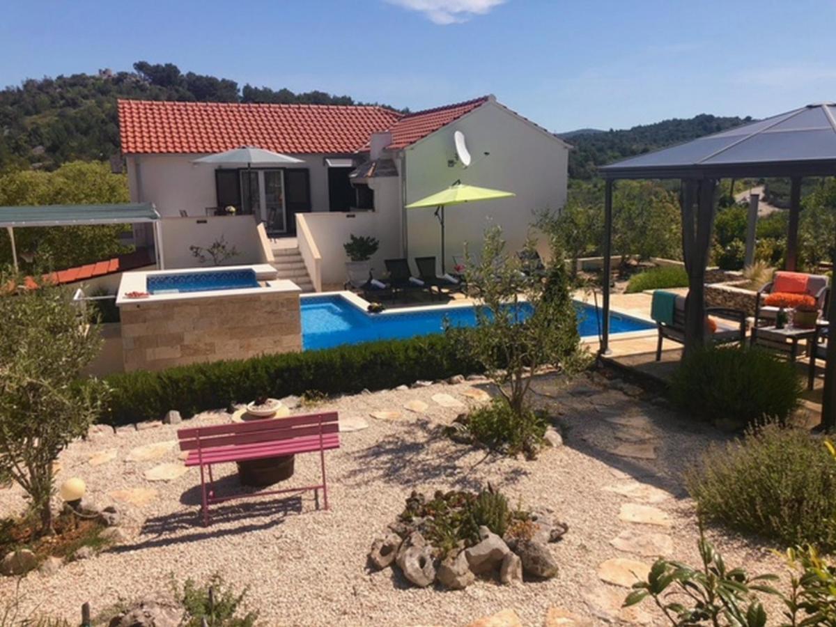 Holiday Home Ela Dracevica Luaran gambar
