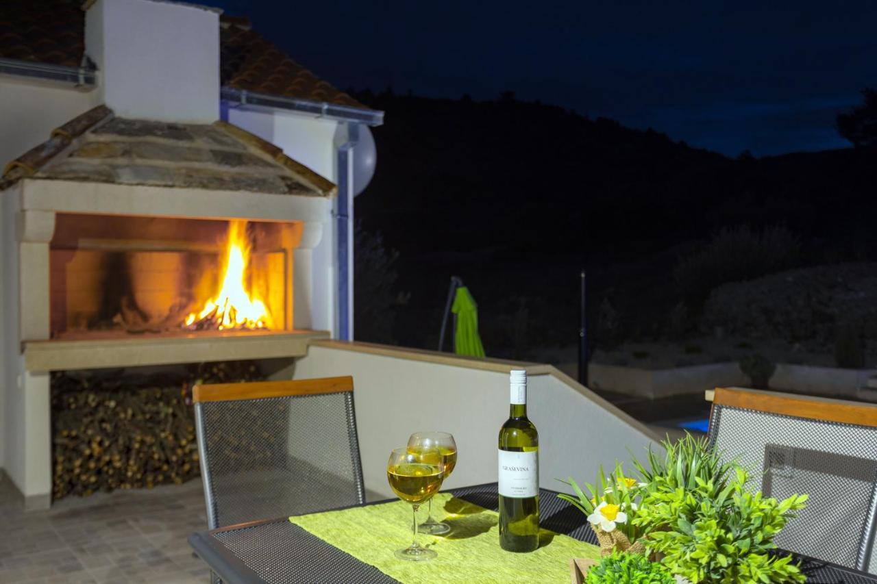 Holiday Home Ela Dracevica Luaran gambar